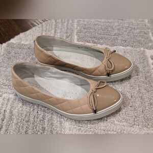 Ecco Women's Shoes. Size 7 US (37)